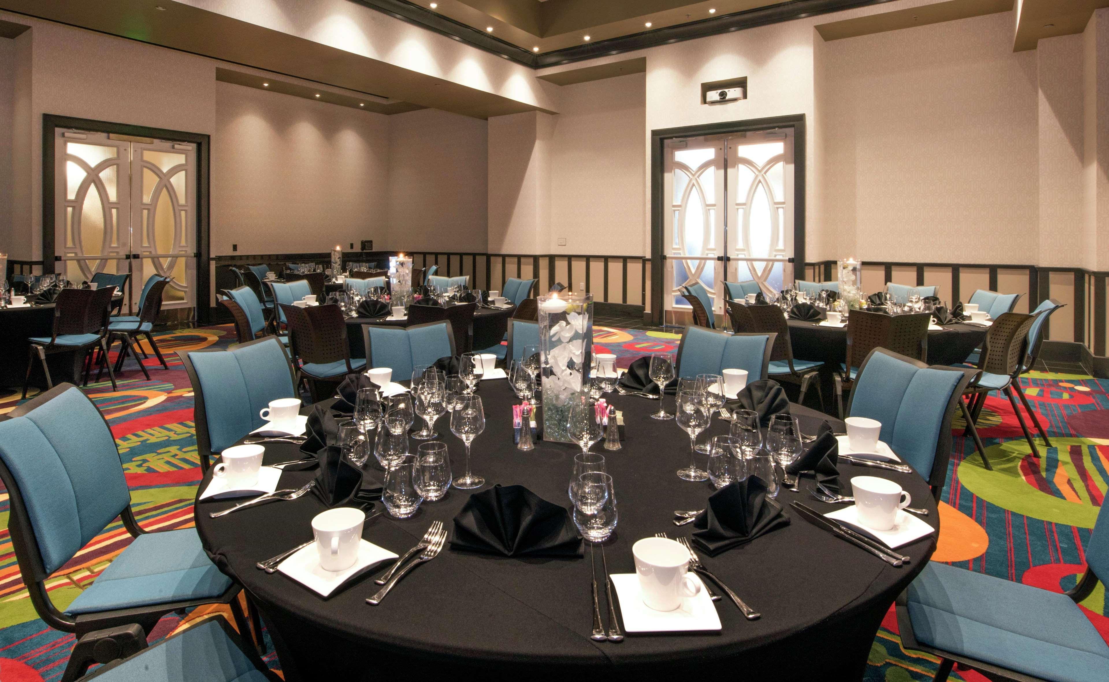 Hilton Garden Inn Raleigh/Crabtree Valley Extérieur photo
