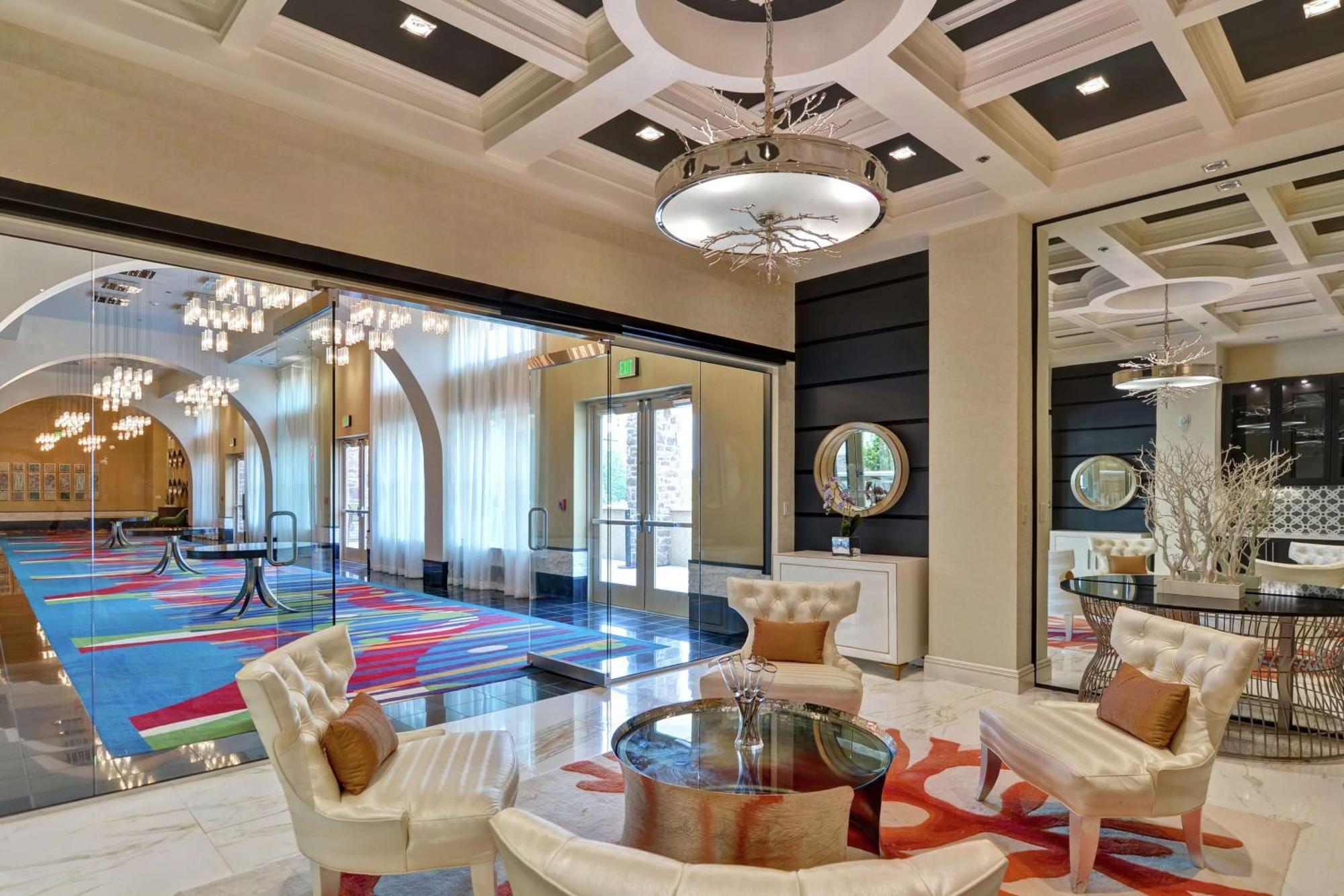Hilton Garden Inn Raleigh/Crabtree Valley Extérieur photo