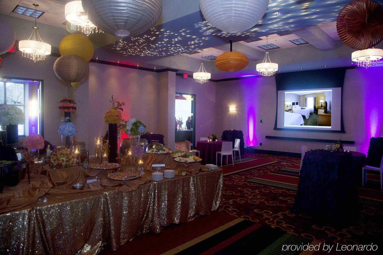 Hilton Garden Inn Raleigh/Crabtree Valley Extérieur photo