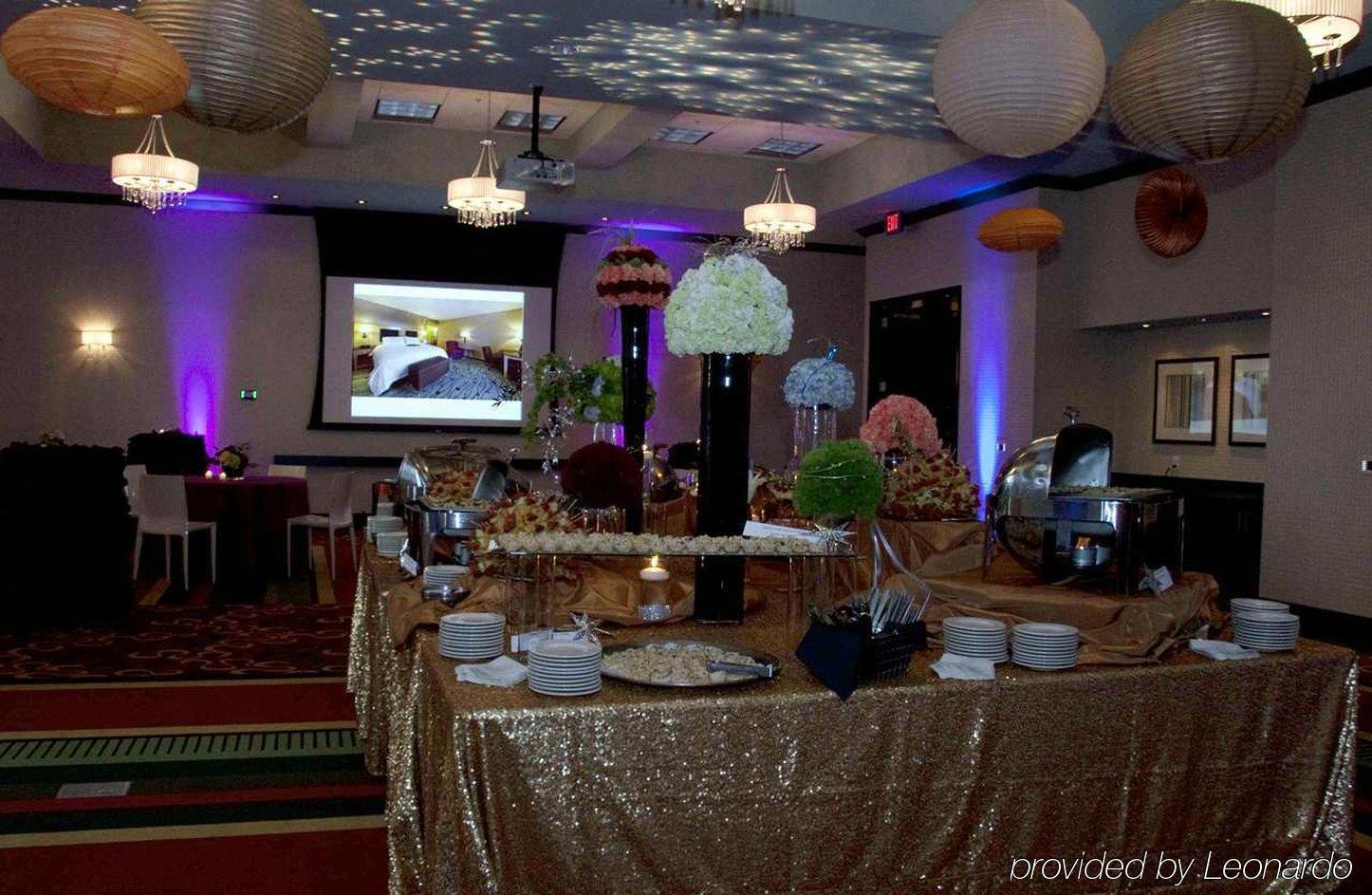 Hilton Garden Inn Raleigh/Crabtree Valley Extérieur photo